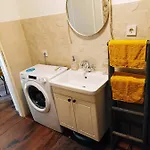 Schatzi 2 Apartament Sukošan