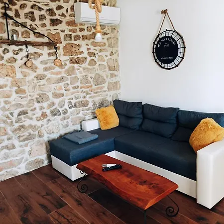 Schatzi 2 Appartement Sukošan